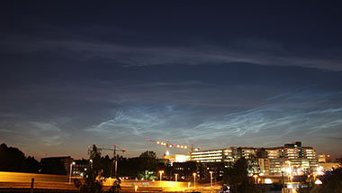 Noctilucent clouds over Stockholm in 4K